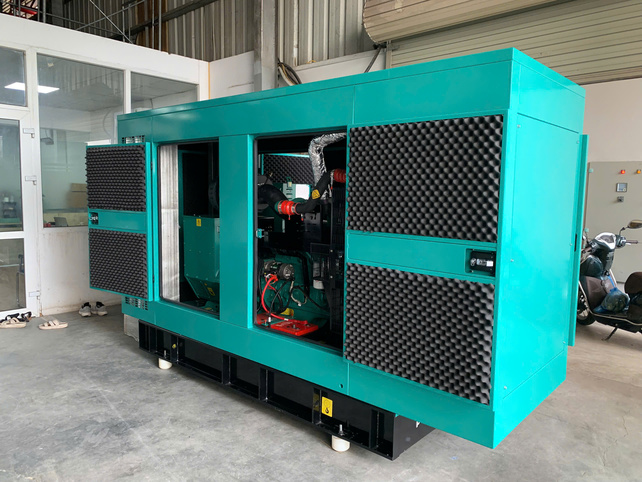 Máy phát điện Cummins nhập khẩu chính hãng